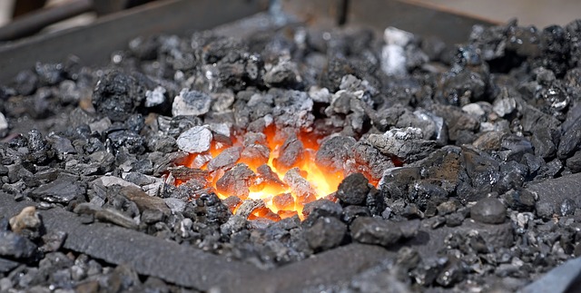 Planta Baixa de Fbrica de Carvo para Churrasco